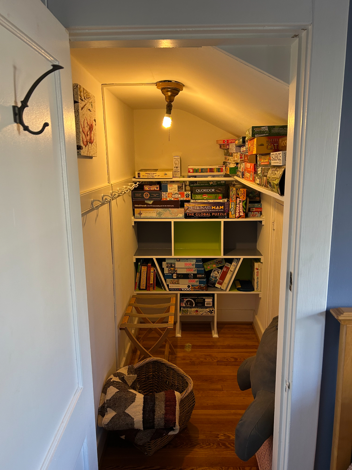 Bright Quiet Room and Kitchenette in Arts and Crafts Home-Near Hospitals and Rock Creek Park - Photo 3