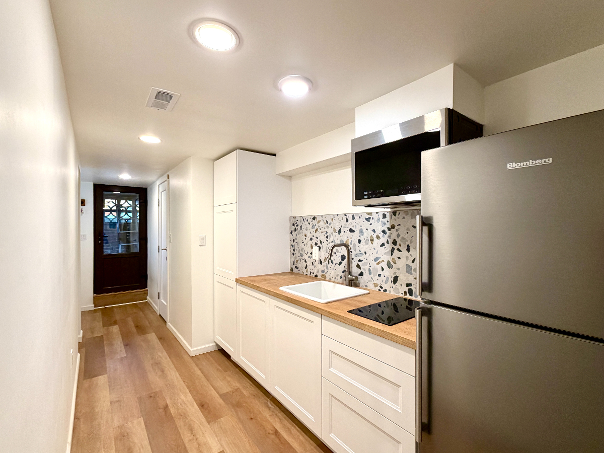 Lower-Level 1BR Apartment Fully Renovated Private Entrance Custom Furnishing Available - Photo 3