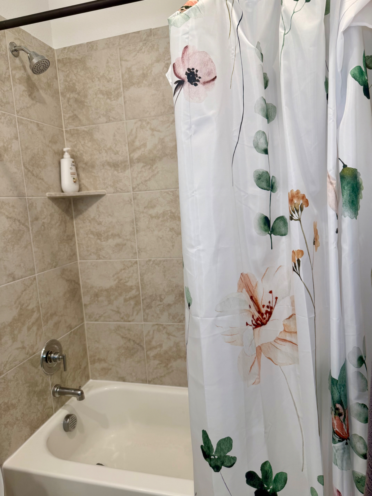 Modern and cozy stay located in a quiet and safe Pflugerville neighborhood. - Photo 4