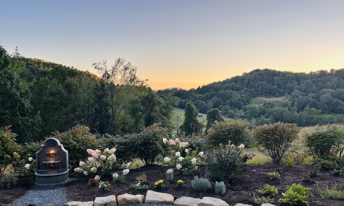 Spacious Queen Room With Private Bath In Peaceful Country Home And Stunning Sunset Views - Photo 1