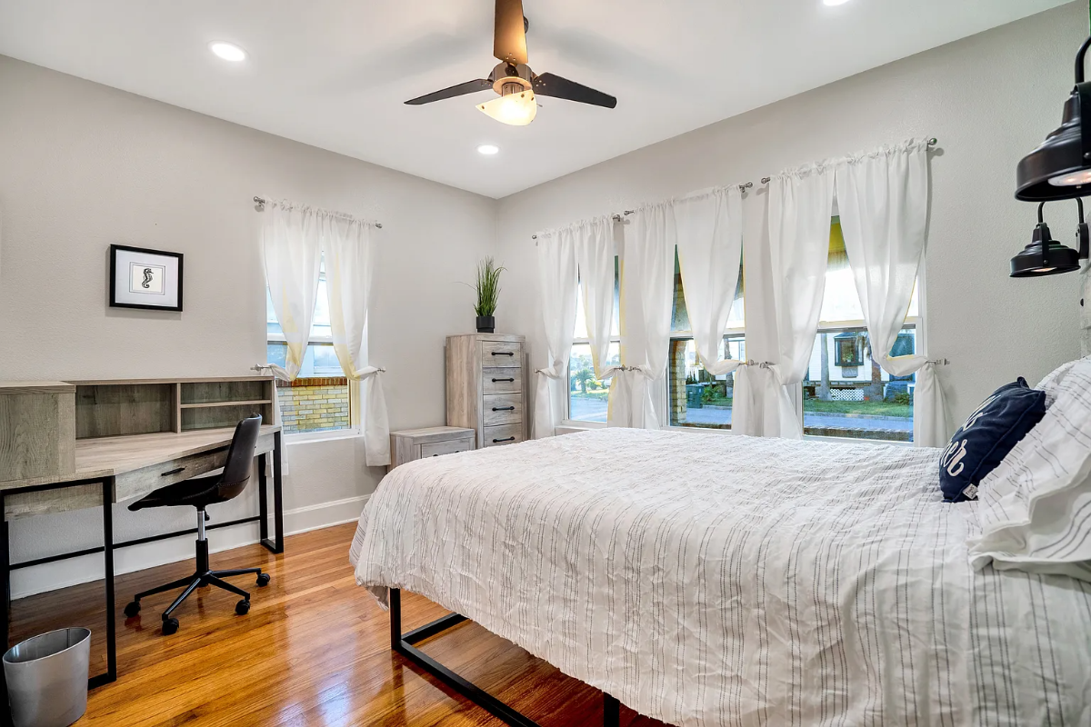 Beachside Home Just 3 Minutes from UTMB Health - Photo 4