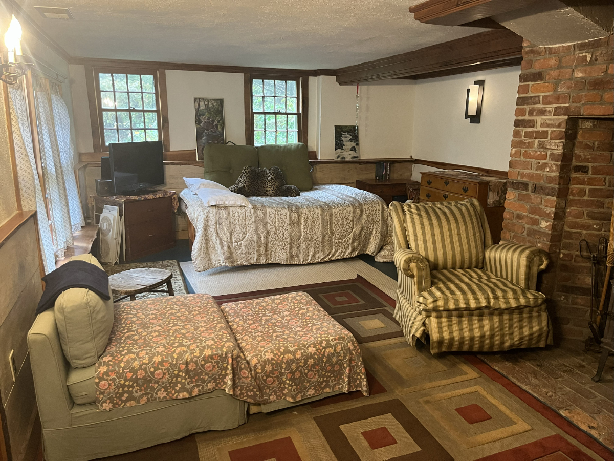 Historic Country Home with Trail - Photo 5