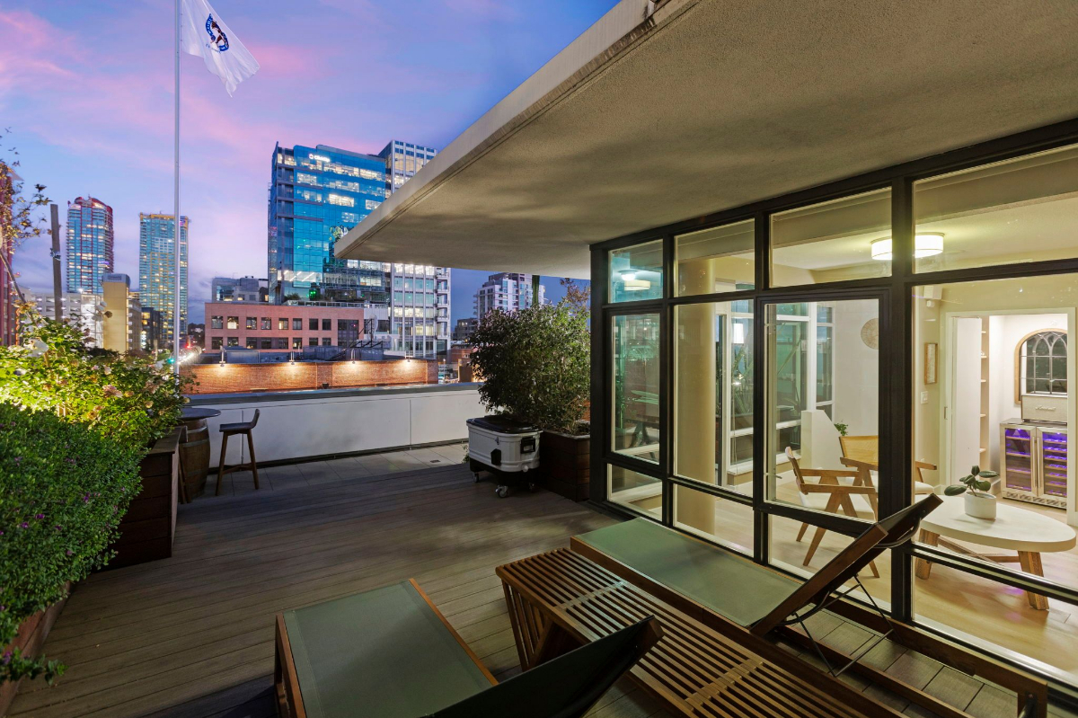 One-of-a-kind Ballpark Townhome with Large Private Roof Deck Overlooking Petco Park. Views from all Three Levels. - Photo 6