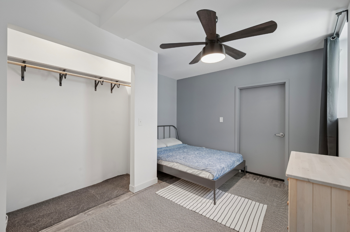 Newly renovated 1-bed, 1-bath apartment for rent in West Parkside. All Utilities Included. - Photo 6