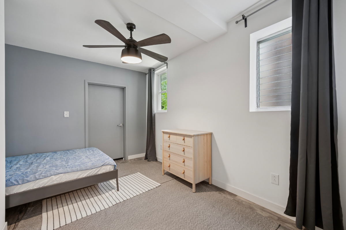 Newly renovated 1-bed, 1-bath apartment for rent in West Parkside. All Utilities Included. - Photo 10