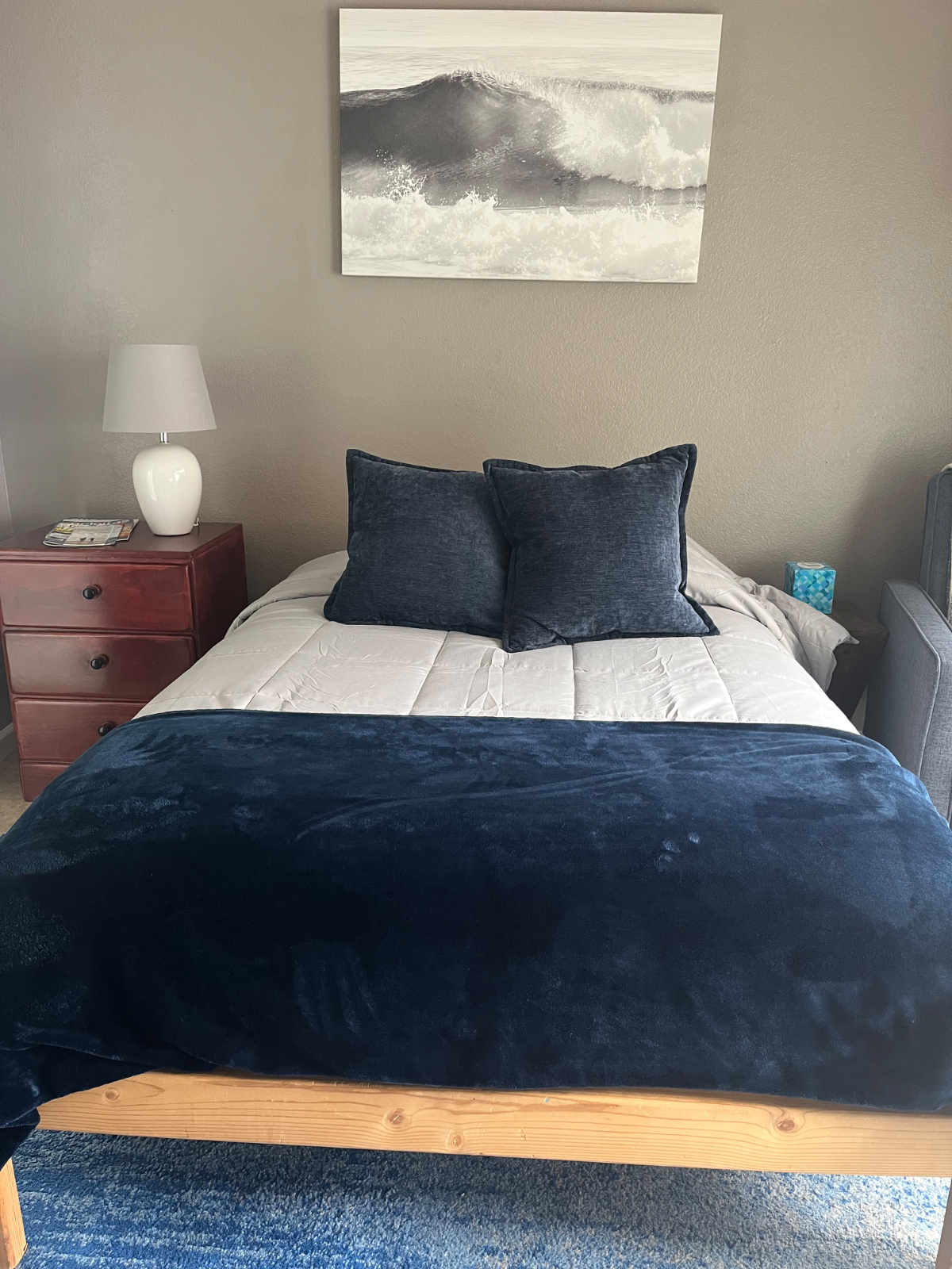 Available to Rent: November 1, 2026 Room with Bathroom & Kitchenette- Utilities Included! - Photo 5