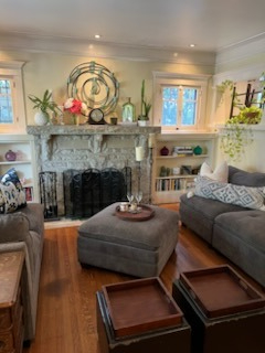 Large Private Room in Cozy Hollywood Craftsman - Quiet and Well-Located - Photo 1