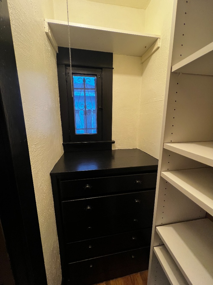 Large Private Room in Cozy Hollywood Craftsman - Quiet and Well-Located - Photo 6