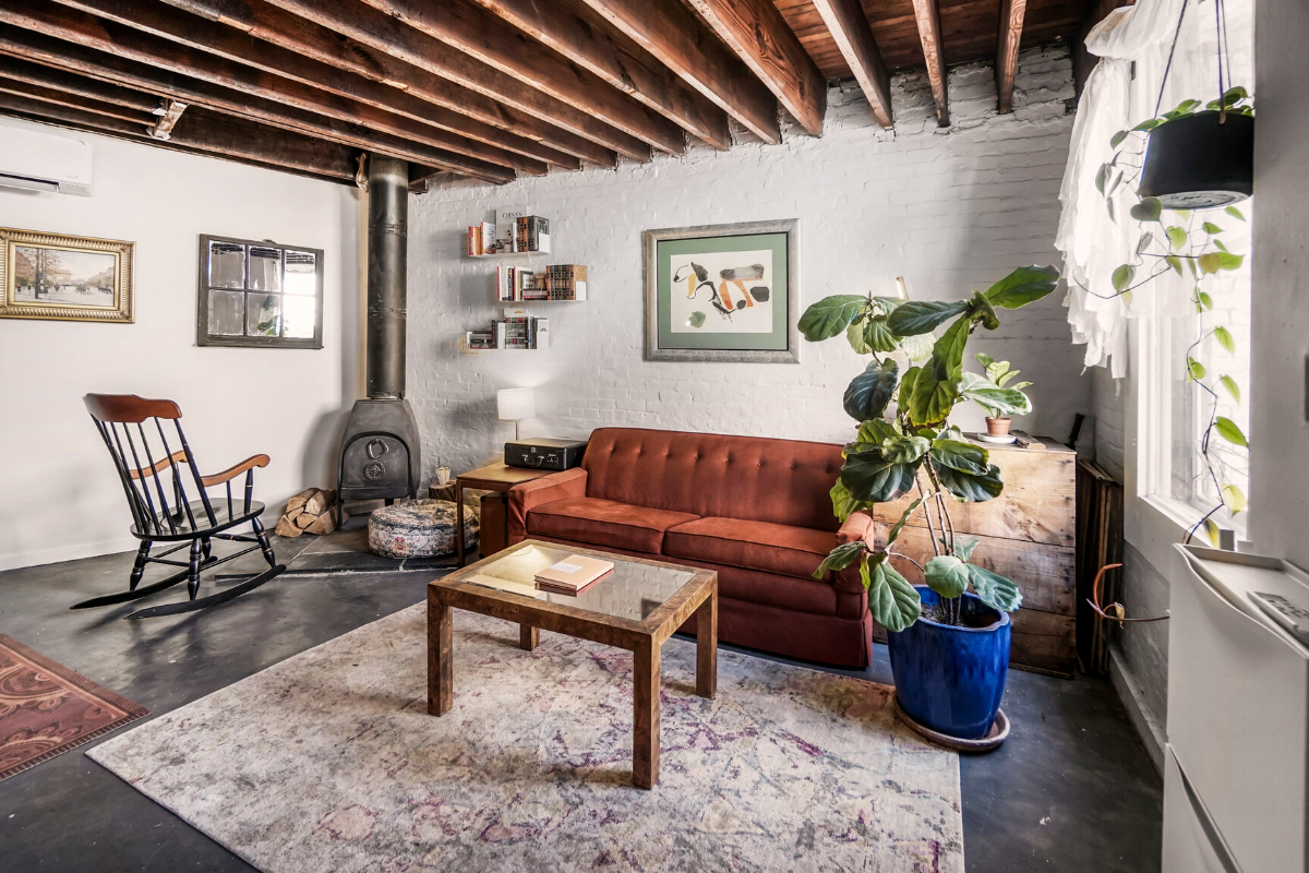 Private Capitol Hill Carriage House - Walk to Union Station, Fully Furnished, W/D & Workspace - Photo 8