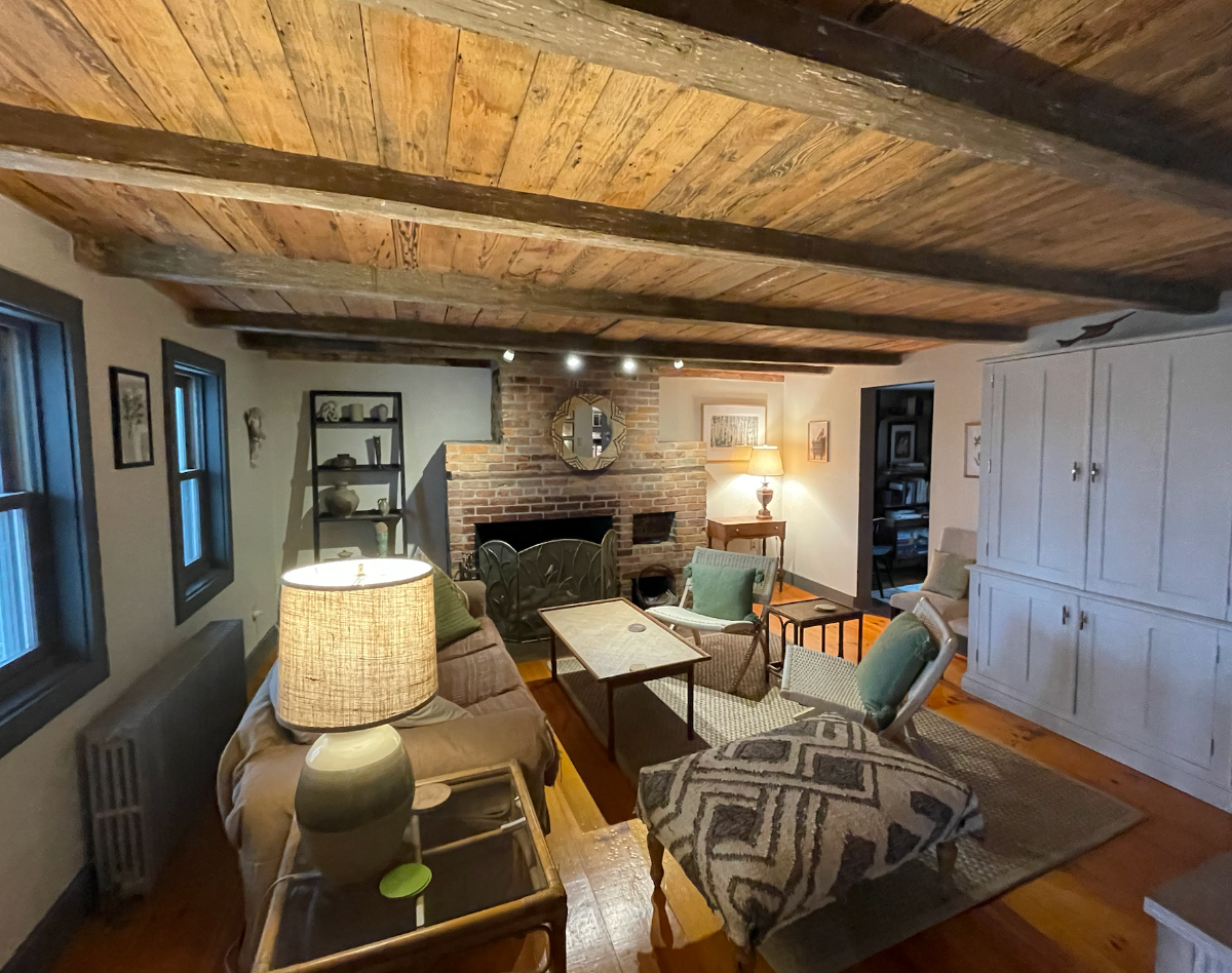 Charming cottage in village of Coxsackie - Photo 6