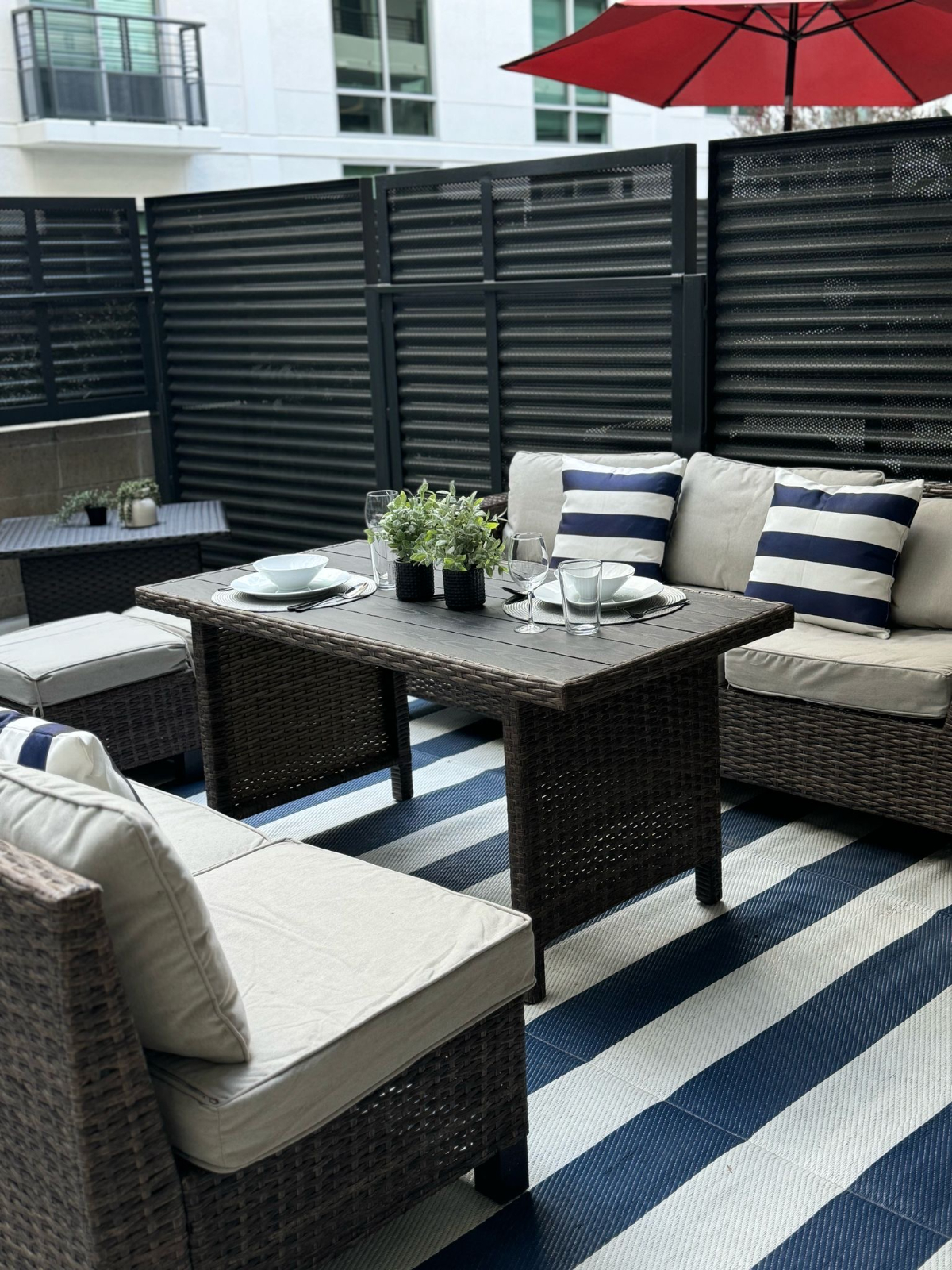 Awesome Little Italy Oasis - Photo 2
