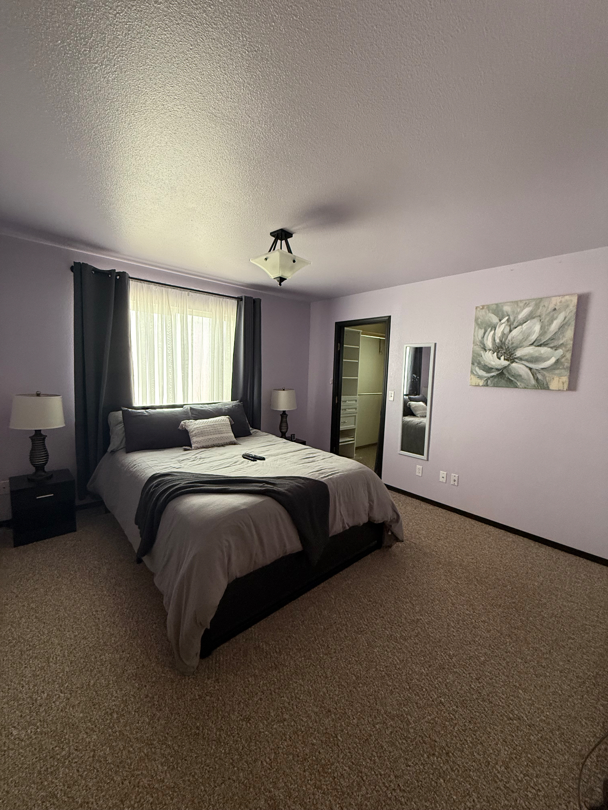 Master Bed/Bath walk in closet - Walk to PSNS, Close to Hospital, and Ferry to Seattle - All Utilities and Wifi - 1 Car Garage - Photo 4