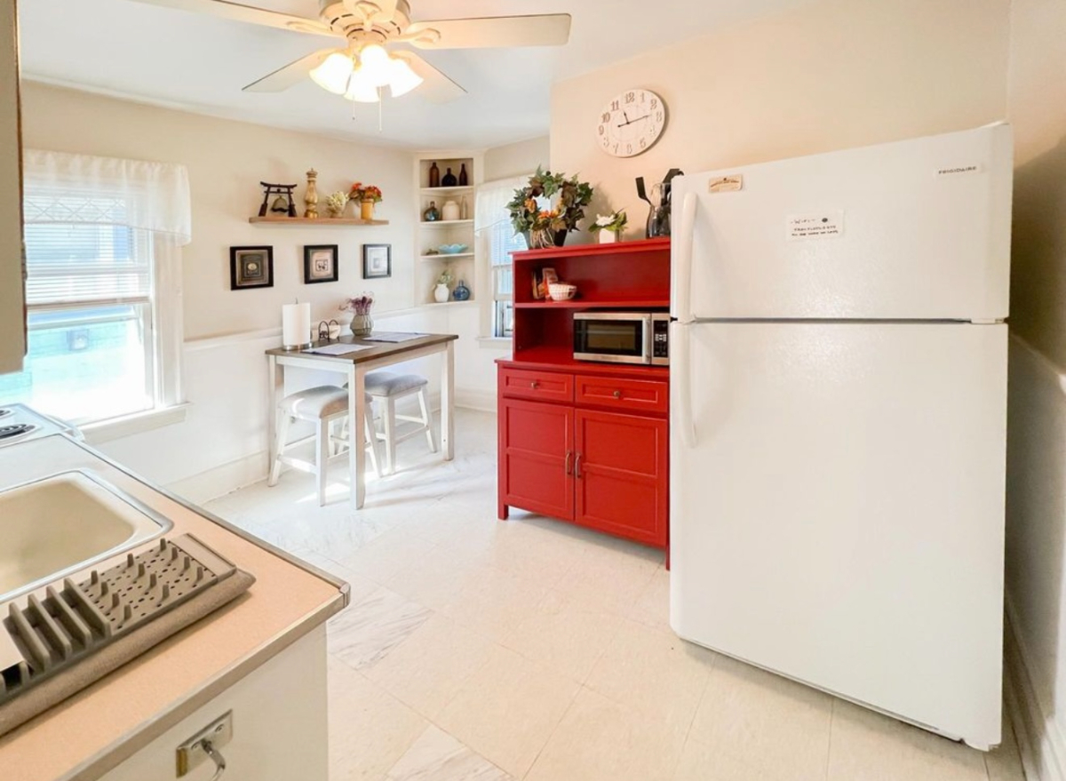 Charming 2 bedroom the prefect distance from TWO hospitals - Photo 8