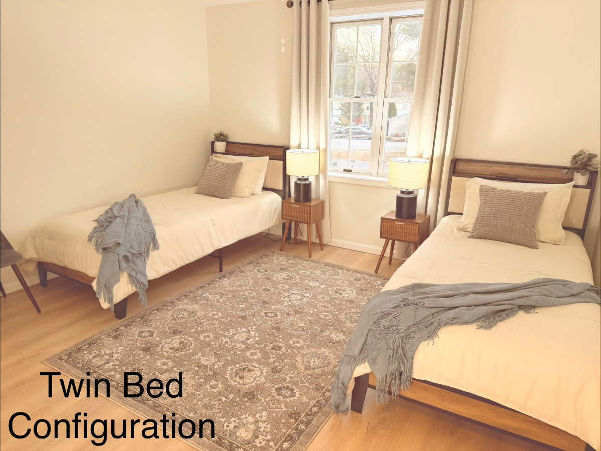2BR/2BA Townhome minutes to Track and SPAC - Fully Furnished with Garage - Photo 2