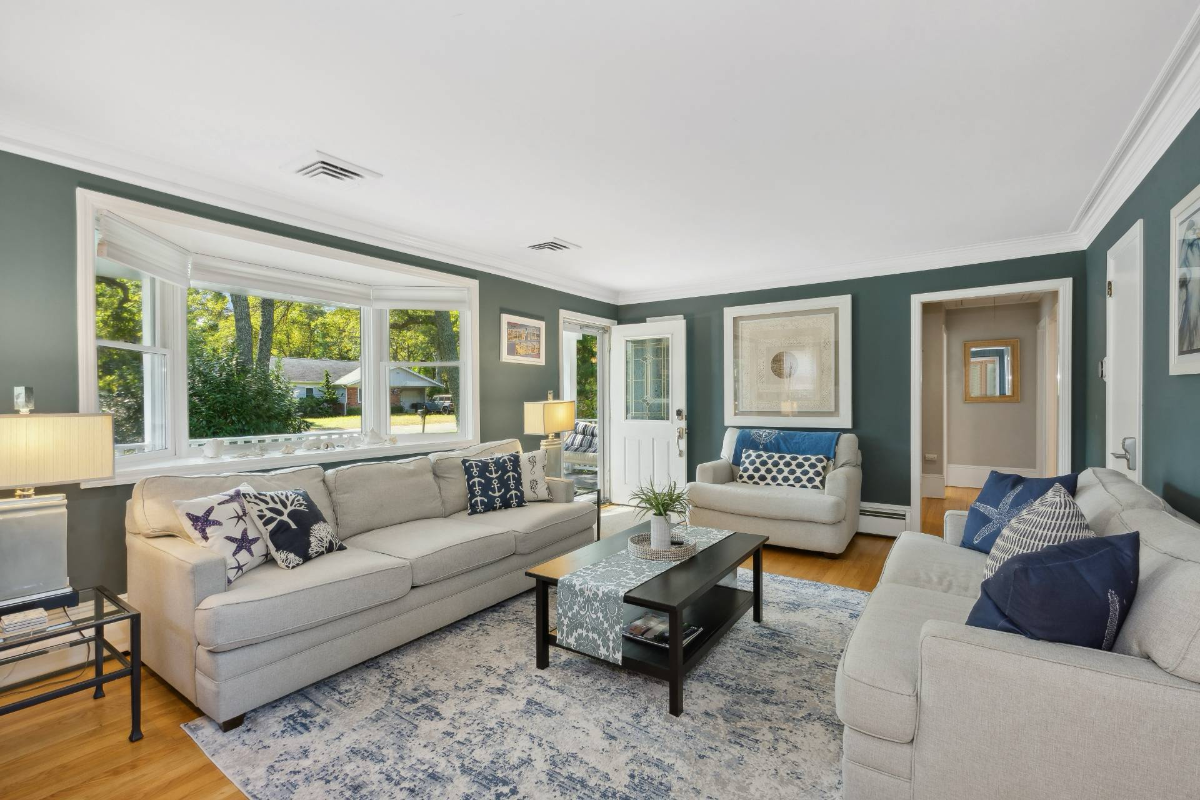 4BR 2.5BA Hampton Bays Home, Near Shinnecock Bay, Beaches, Southampton - Photo 6
