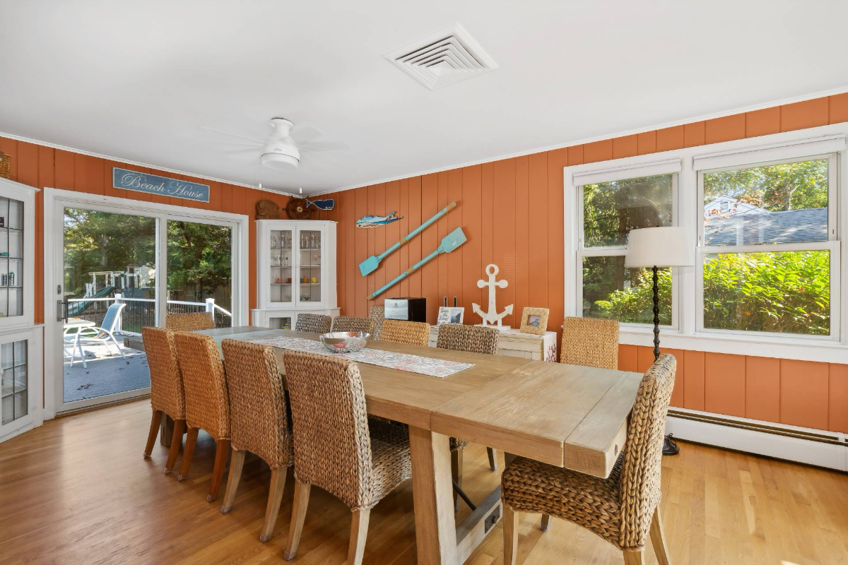 4BR 2.5BA Hampton Bays Home, Near Shinnecock Bay, Beaches, Southampton - Photo 10