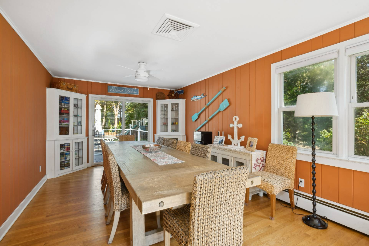 4BR 2.5BA Hampton Bays Home, Near Shinnecock Bay, Beaches, Southampton - Photo 11
