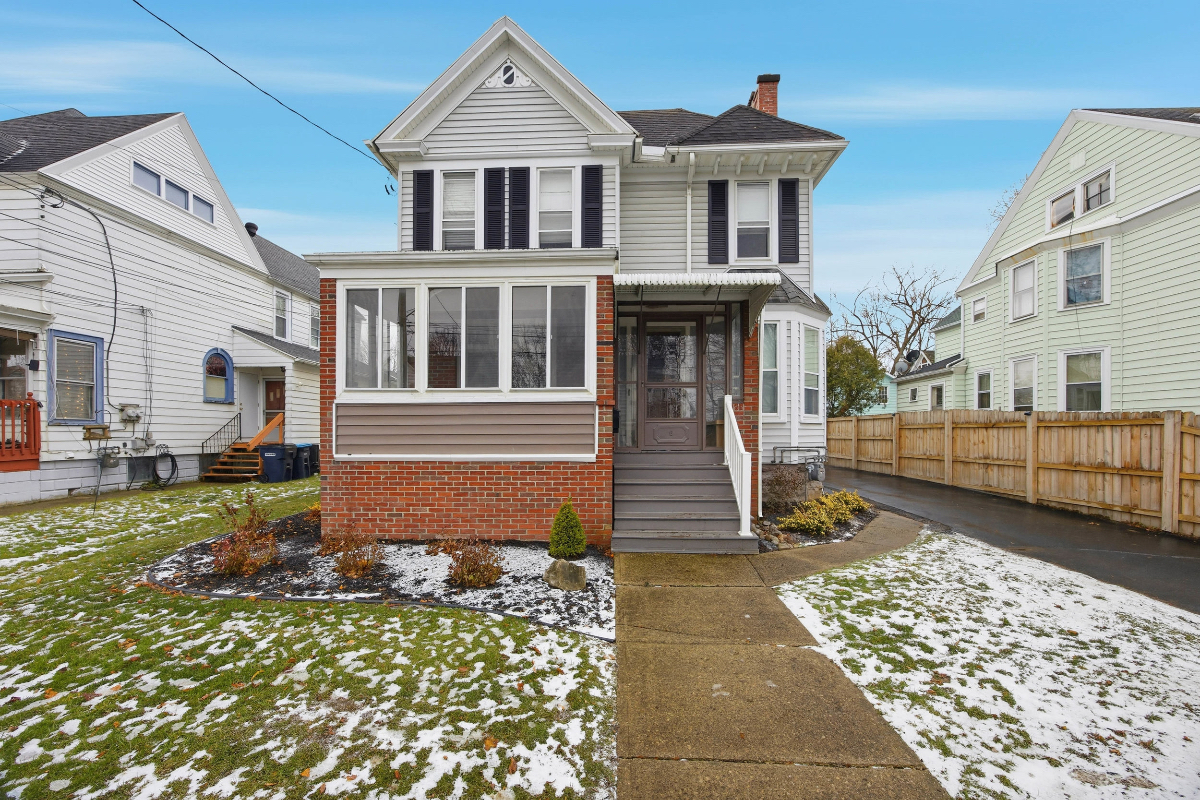 Batavia duplex close to everything - Photo 10