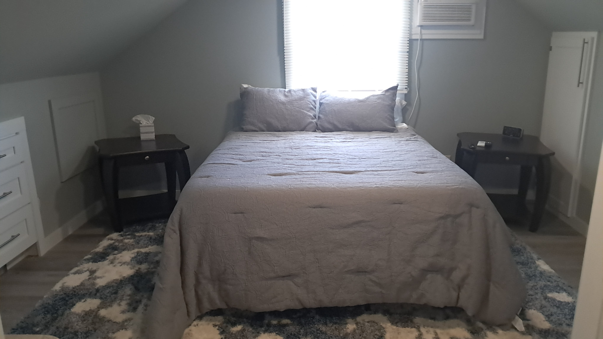 Newly Remodeled Private Apartment in North Buffalo - Photo 8