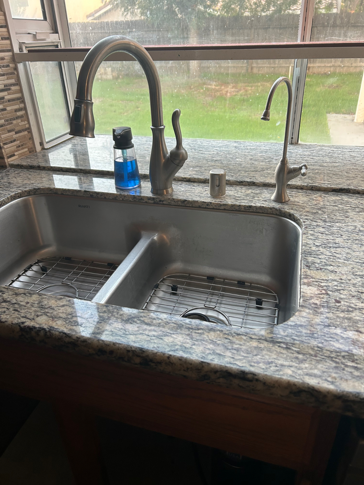 Professional Stays - Photo 2