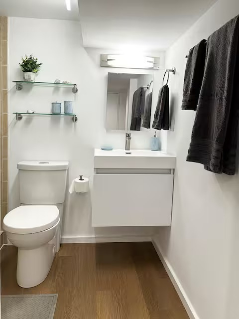 Bright Modern Suite in NW DC - Photo 9