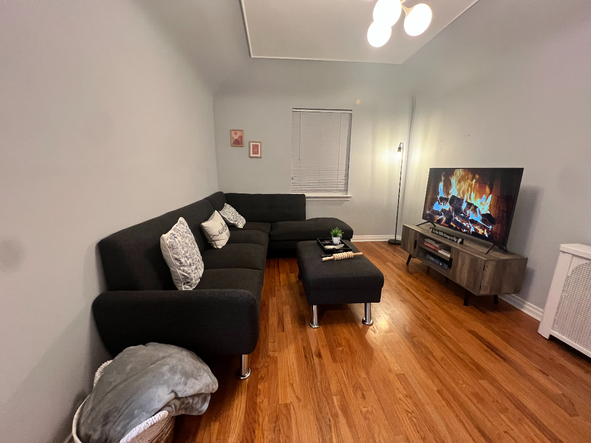 Cozy updated apartment in Queens - Photo 6