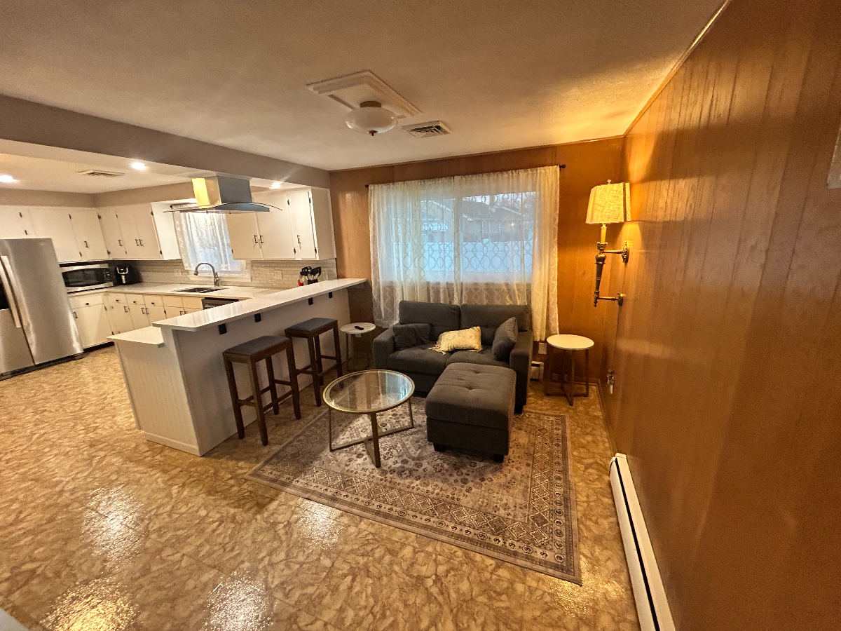 Newly renovated. Newly furnished Ranch 3bed 2.5 bath - Photo 6
