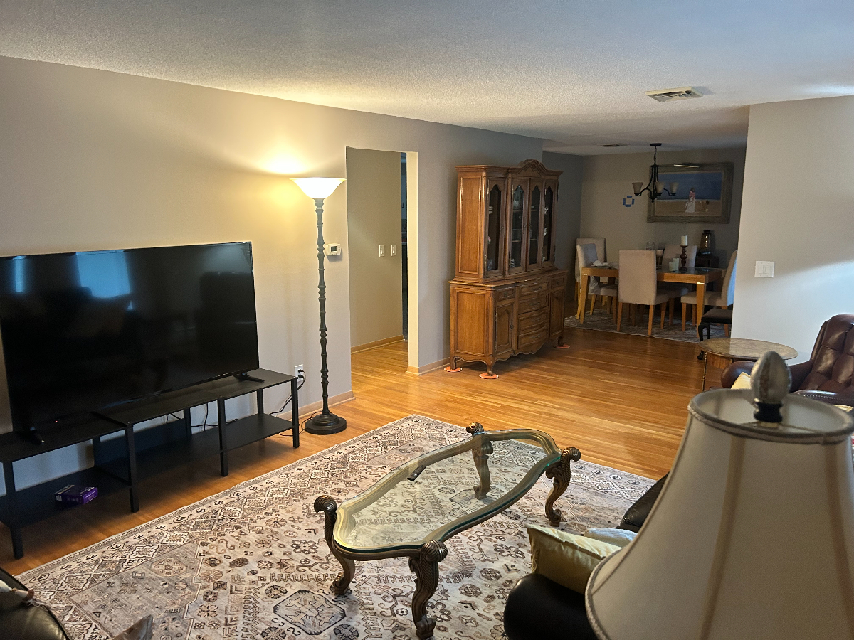 Newly renovated. Newly furnished Ranch 3bed 2.5 bath - Photo 9