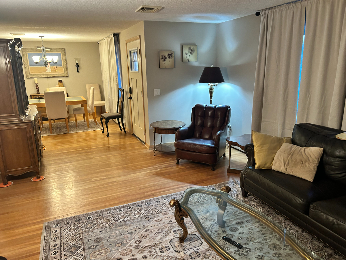 Newly renovated. Newly furnished Ranch 3bed 2.5 bath - Photo 10