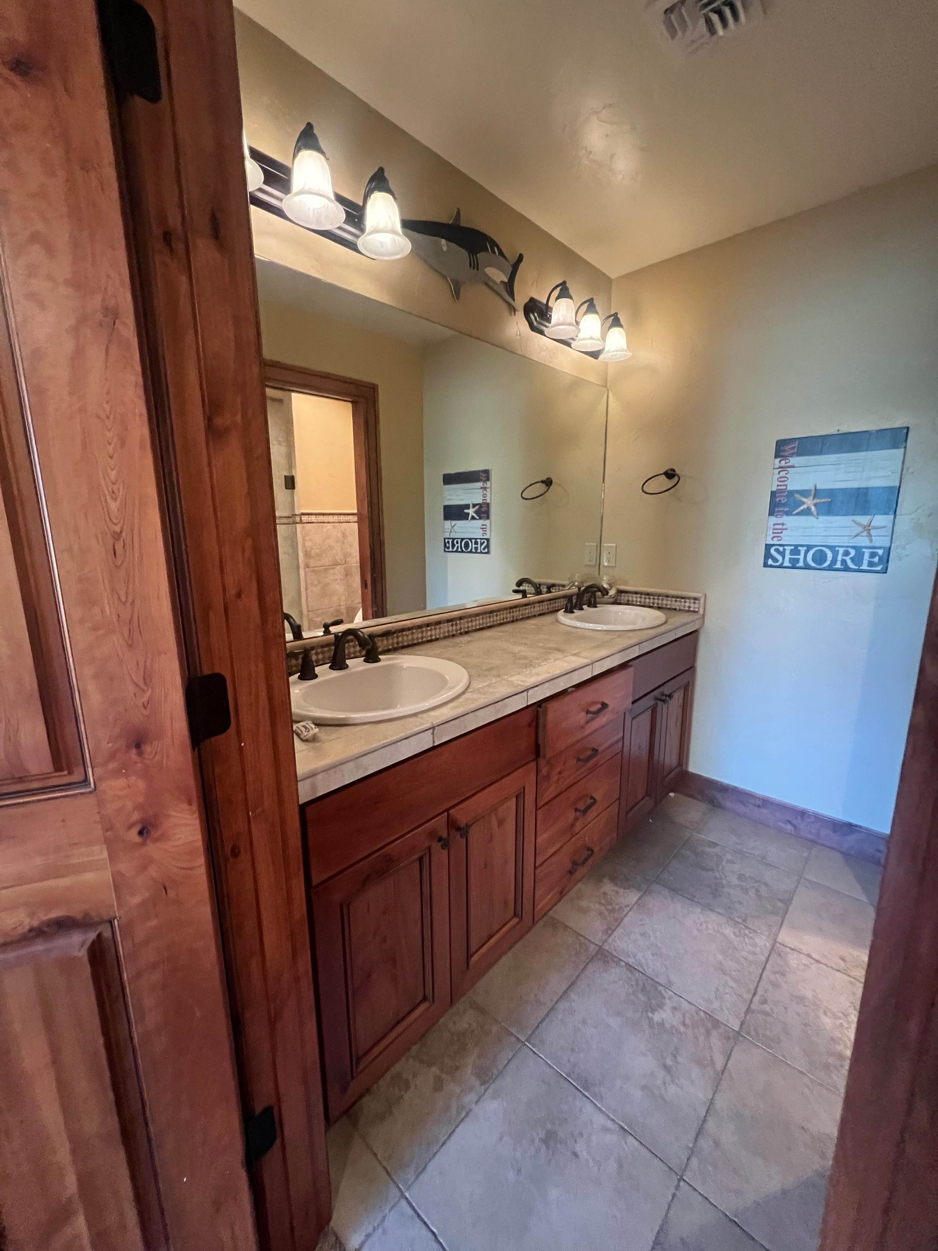 Westside Bend Studio Retreat 38 acres, Pond, Pickleball and Views - Photo 5