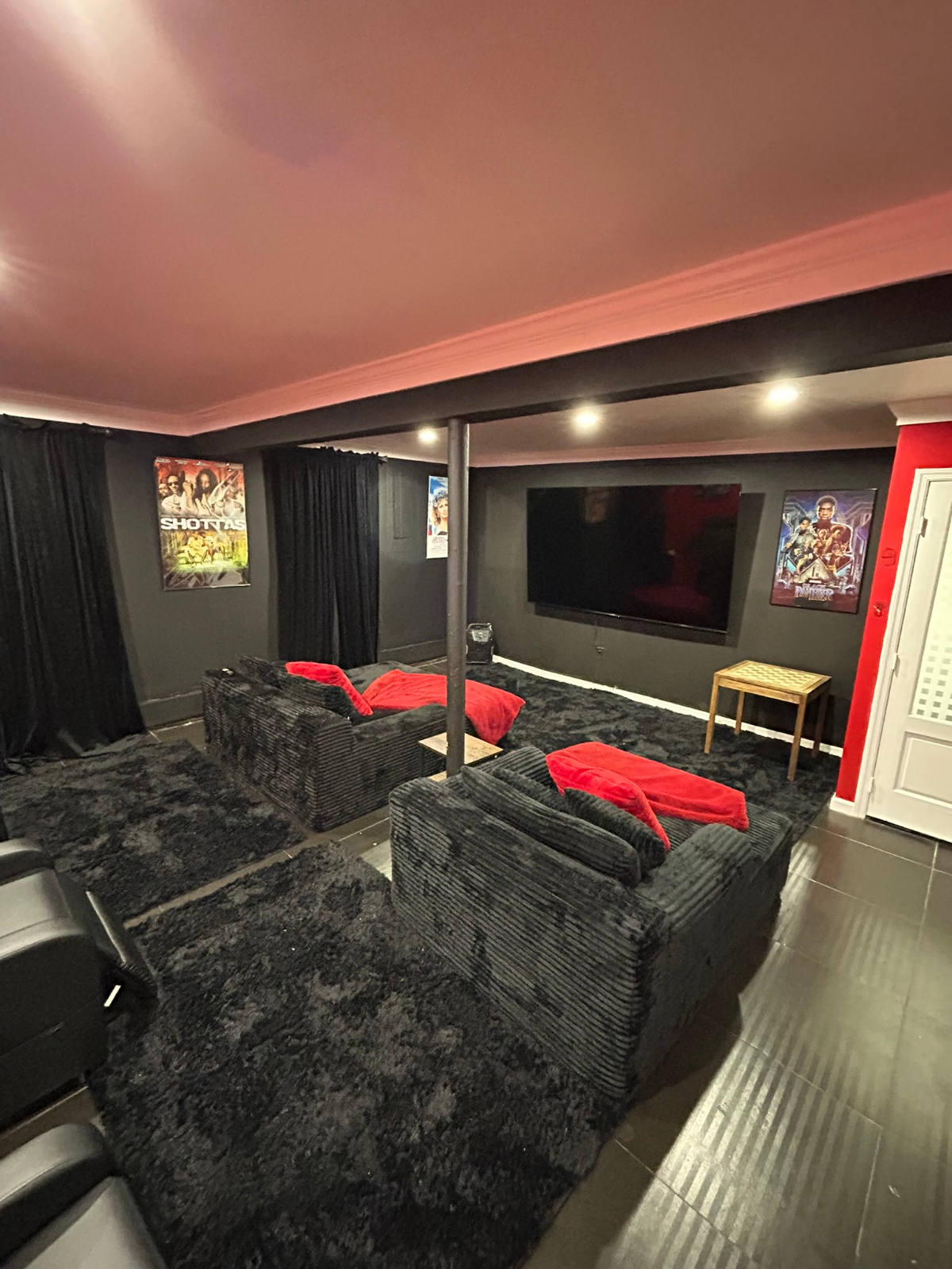Bright Oversized Suite with Ensuite Bath and... - Photo 9