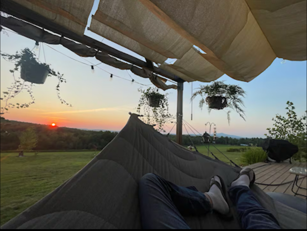 Gorgeous home in the country with sunset view - Photo 2