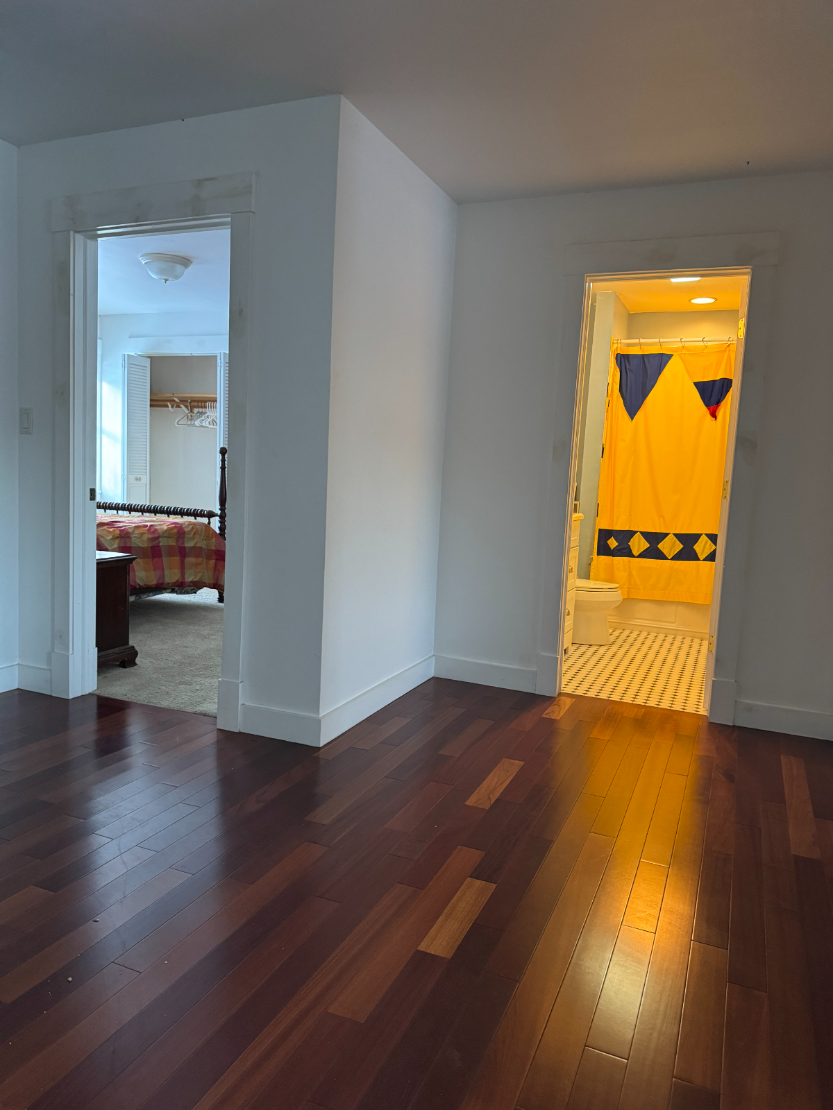 Upstairs Private Room in Spacious Home Surrounded by Quiet Outdoor Living -- All Included - Photo 6