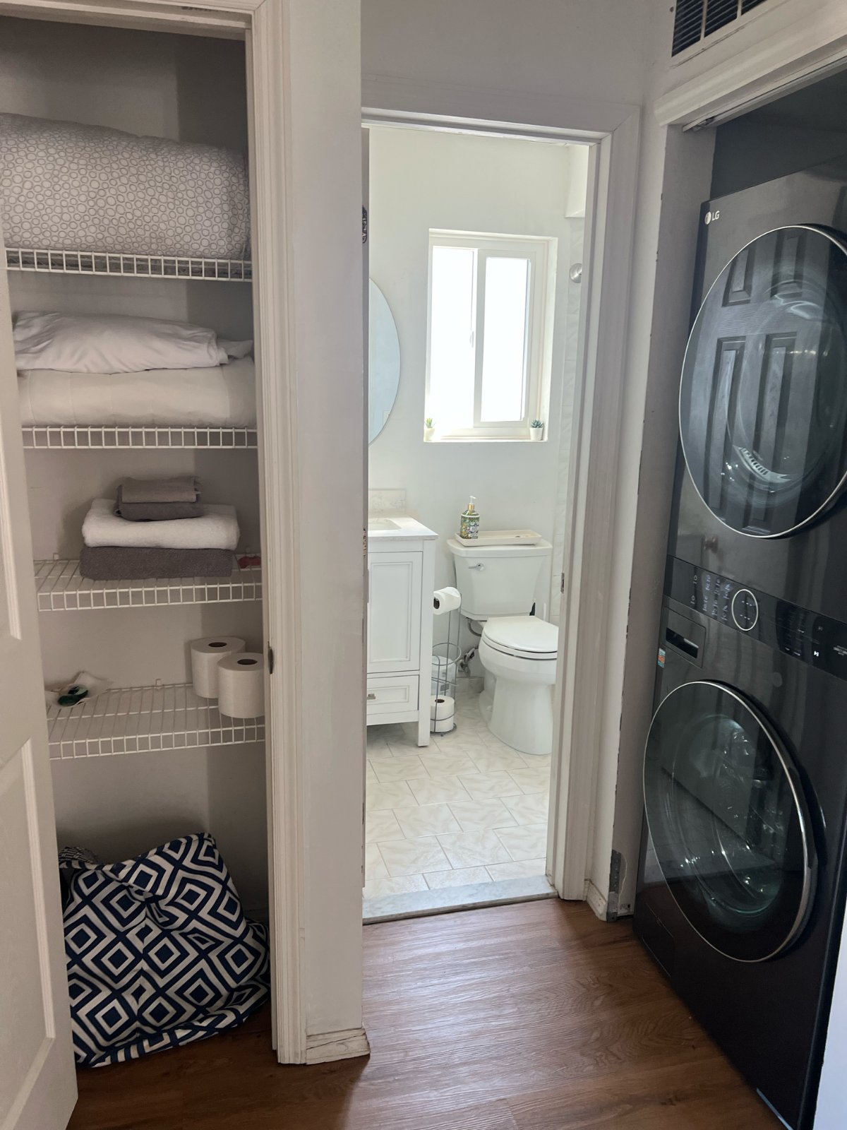 3Bdrm home near St.John's Episcopal Hospital w/In-unit laundry & Parking - Photo 1