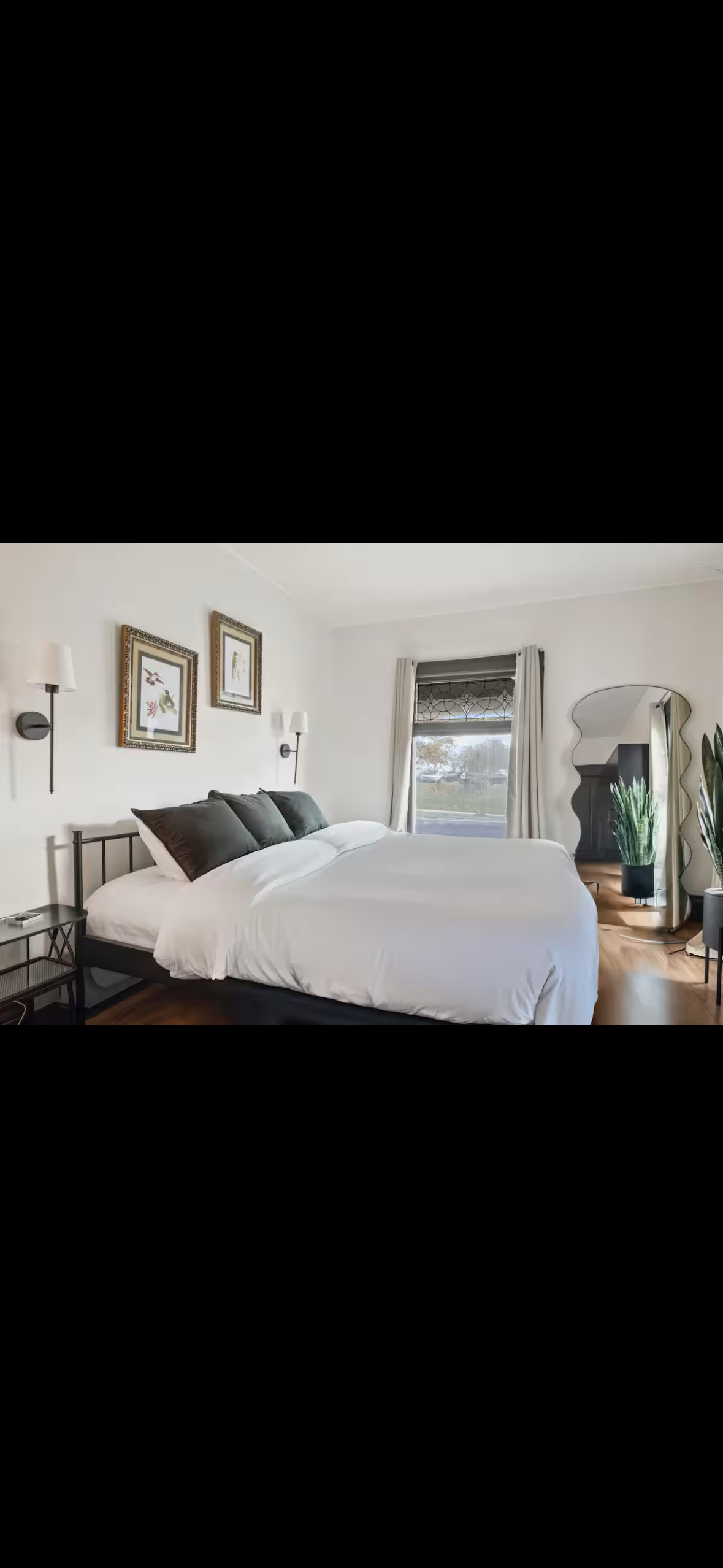 Entire 1 bedroom lower duplex- walking distance to Strong/ U of R - Photo 2