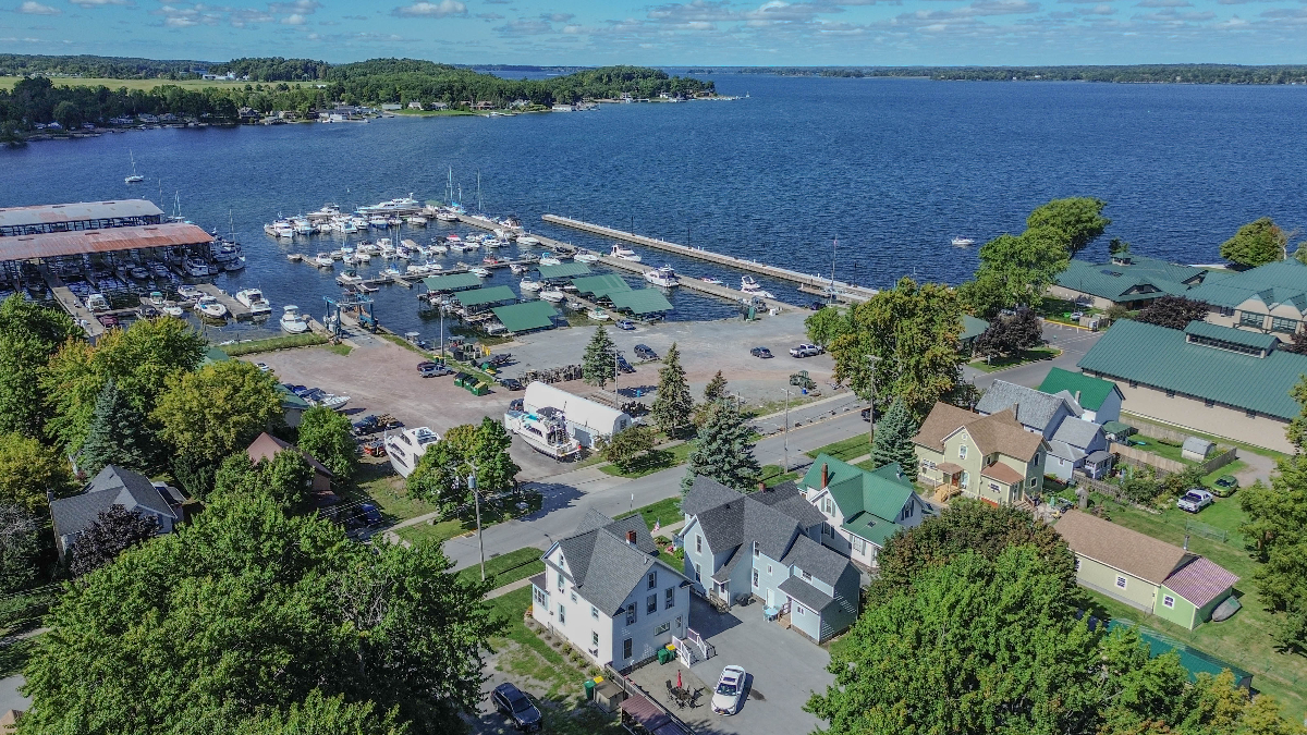 Clayton River View Home in French Bay - Photo 11