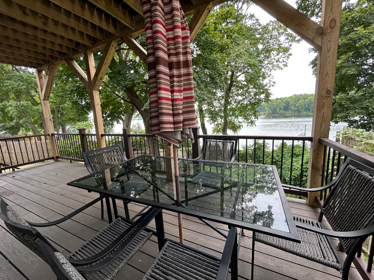 Troy 3BR w/ Balcony with views of the Hudson River - Minutes to Colleges & Albany - Photo 1
