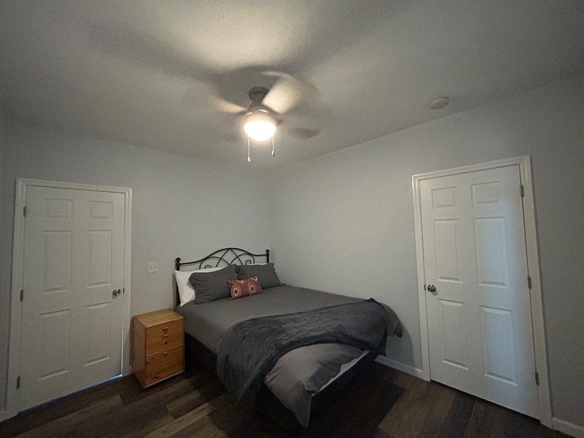 Troy 3BR w/ Balcony with views of the Hudson River - Minutes to Colleges & Albany - Photo 5