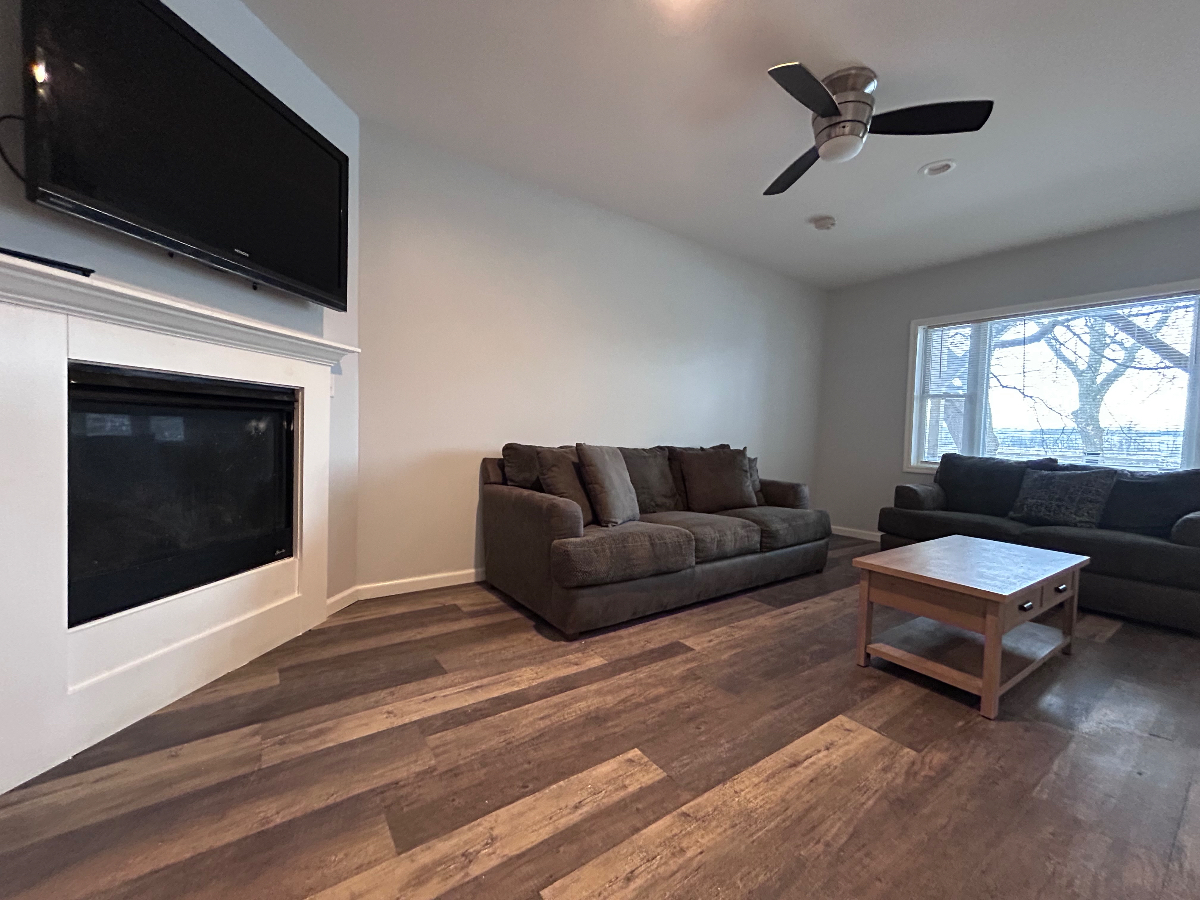 Troy 3BR w/ Balcony with views of the Hudson River - Minutes to Colleges & Albany - Photo 7