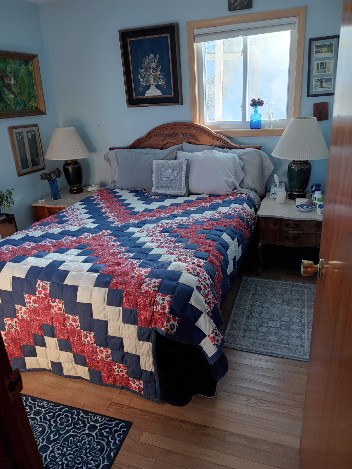 Comfortable Three Bedroom Home With Quiet Setting and Easy Daily Convenience - Photo 5