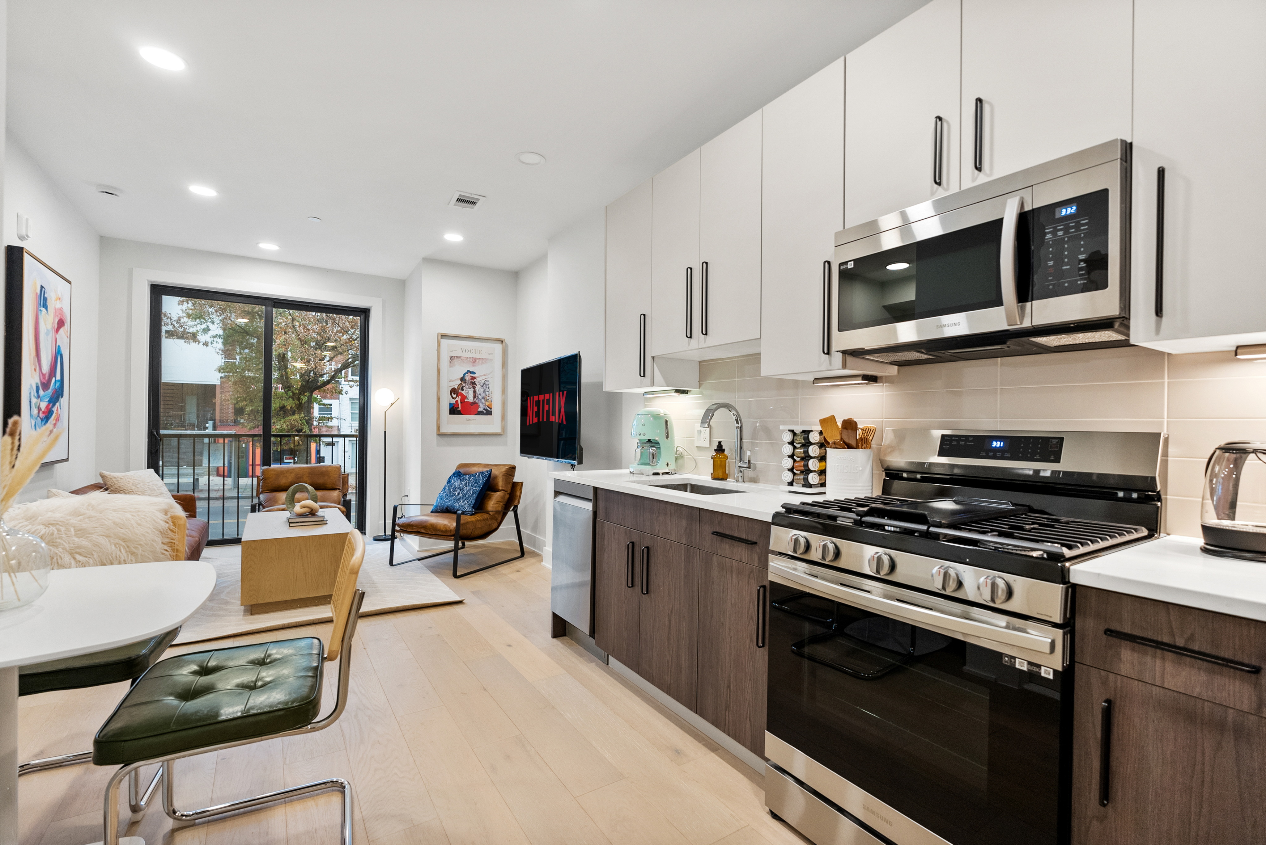 NEW Modern Apt in NW DC, 1 BED, 1 BATH. - Photo 10