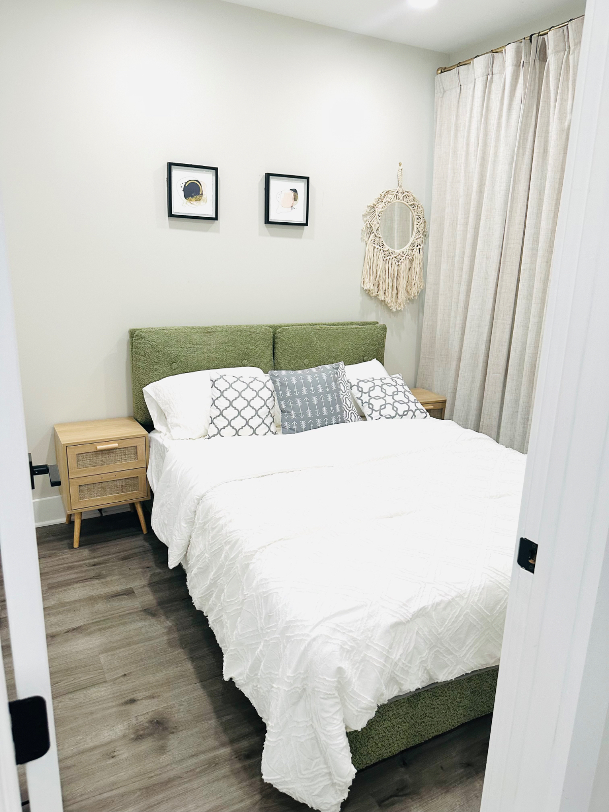 Bright & Stylish New Condo Perfect for Travel Nurses & Professionals - Photo 5