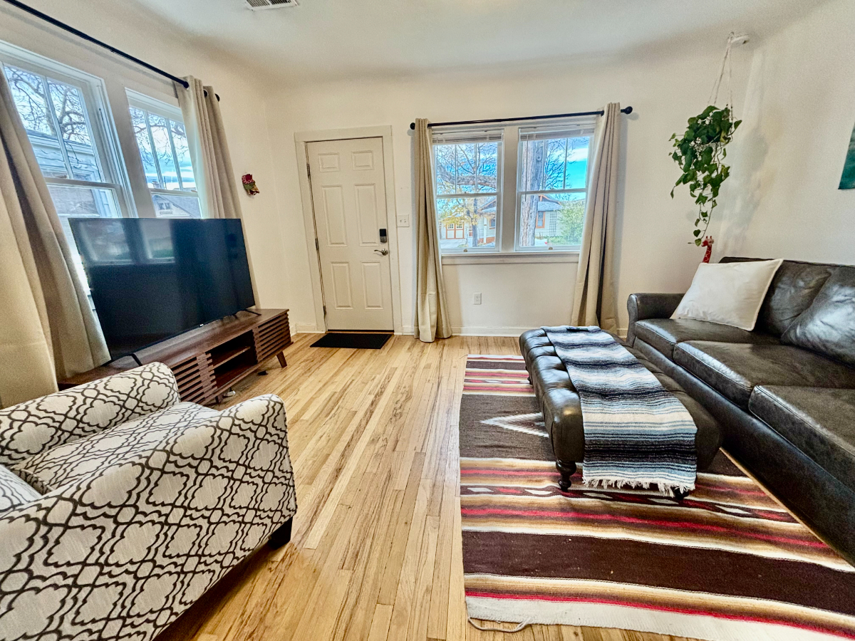Bright, Airy Bungalow - Near Airport & Anschutz - Photo 5