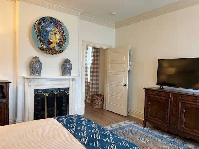 Charming 1 Bedroom Home Steps from Frankfort Avenue