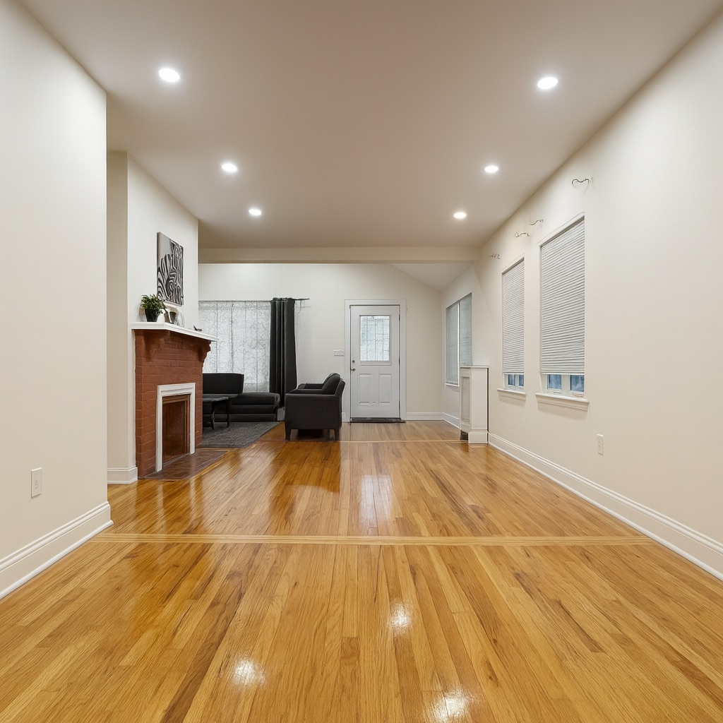Charming Lynbrook 4-Bedroom Residence with Ample Parking & Great Outdoor Space - Photo 7