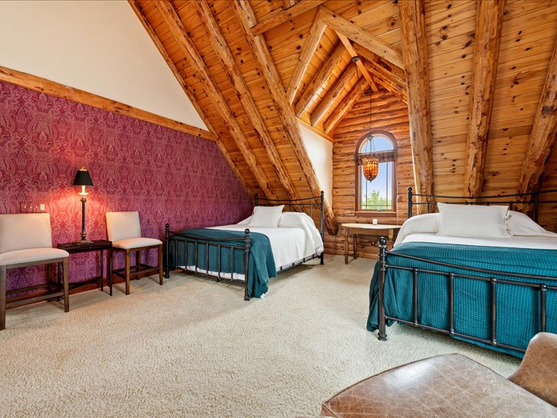 Silver Eagle Lodge, Executive log home propery - Photo 10