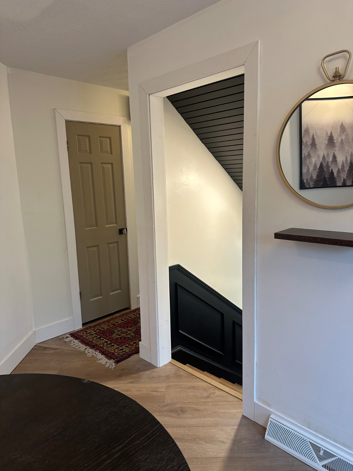 Spacious, uptown vibe 3 bedroom condo in convenient, quiet location. - Photo 4