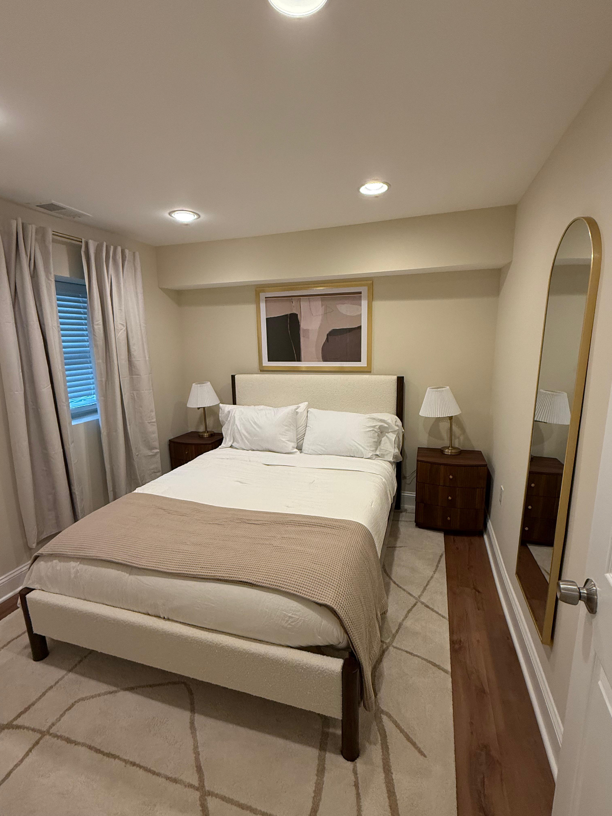 Bright Basement Apartment | Quiet, Fully Furnished | Ideal for Healthcare, Remote & Government Profe - Photo 11