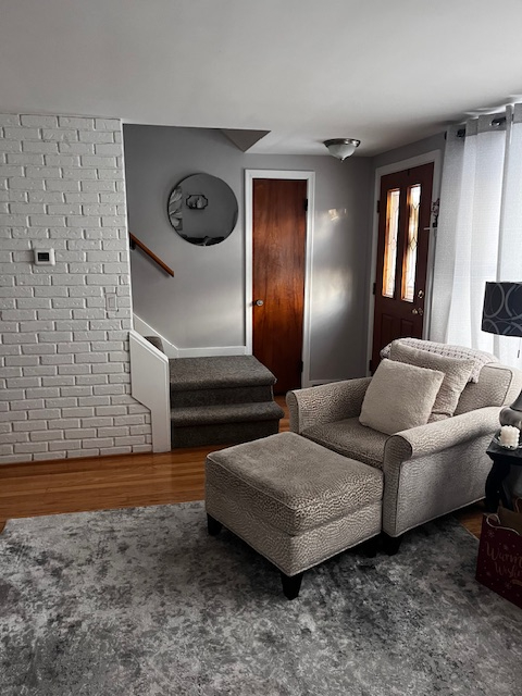 Charming three-bedroom home with easy parking and great everyday comfort - Photo 4