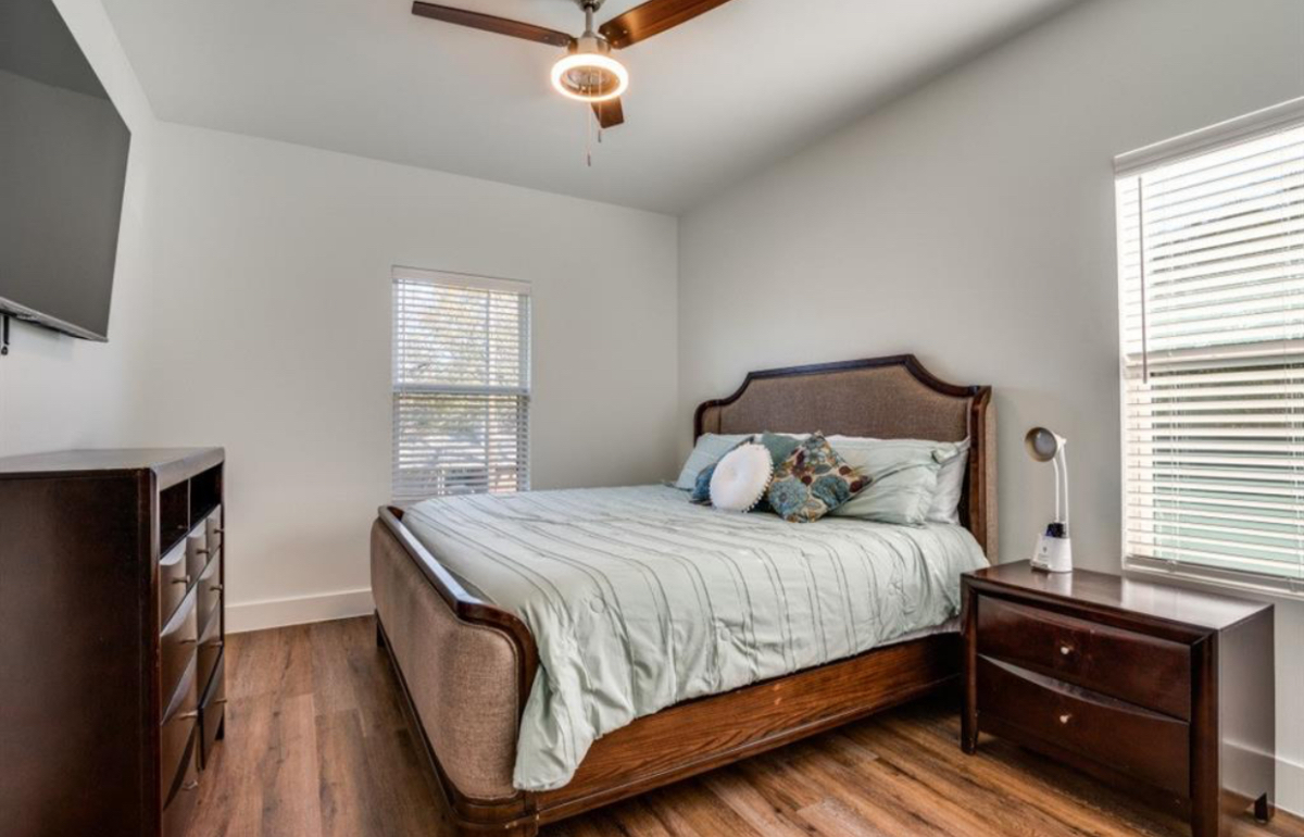 A Home with Heart - Welcome to a Space Designed for Care, Comfort & Connection - Photo 4